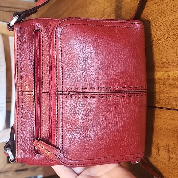 Brighton Red Crossbody Bag with Textured Leather - Picture 4 of 16